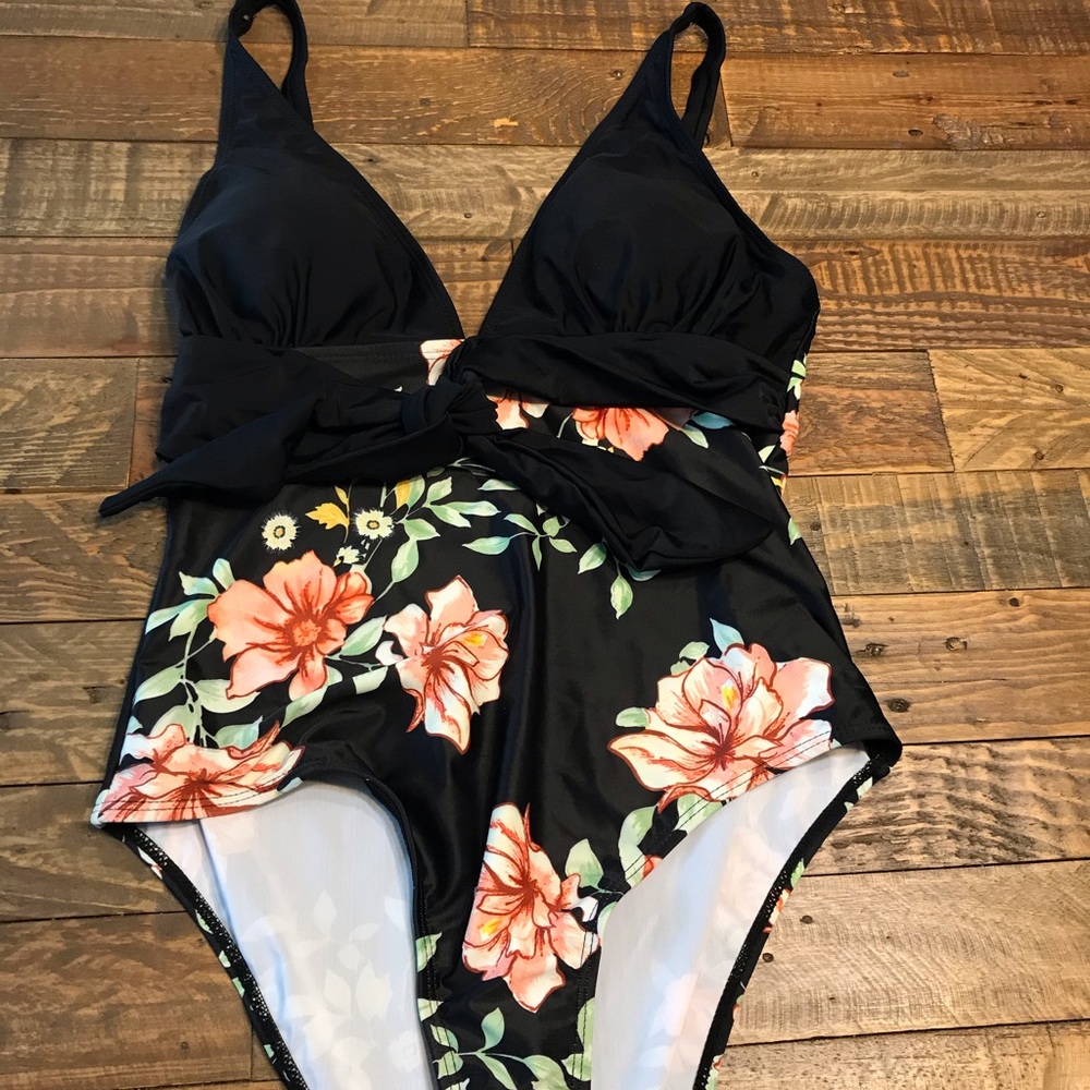 Very cute bathing suit